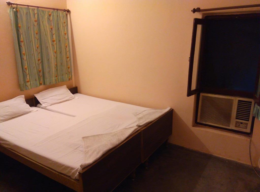 Mishra Guest House Varanasi Exterior foto